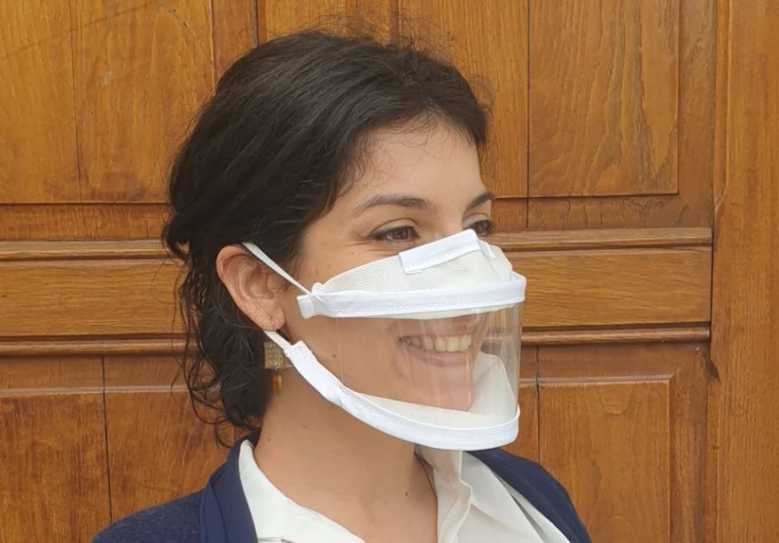 Un masque transparent pour sourds et malentendants