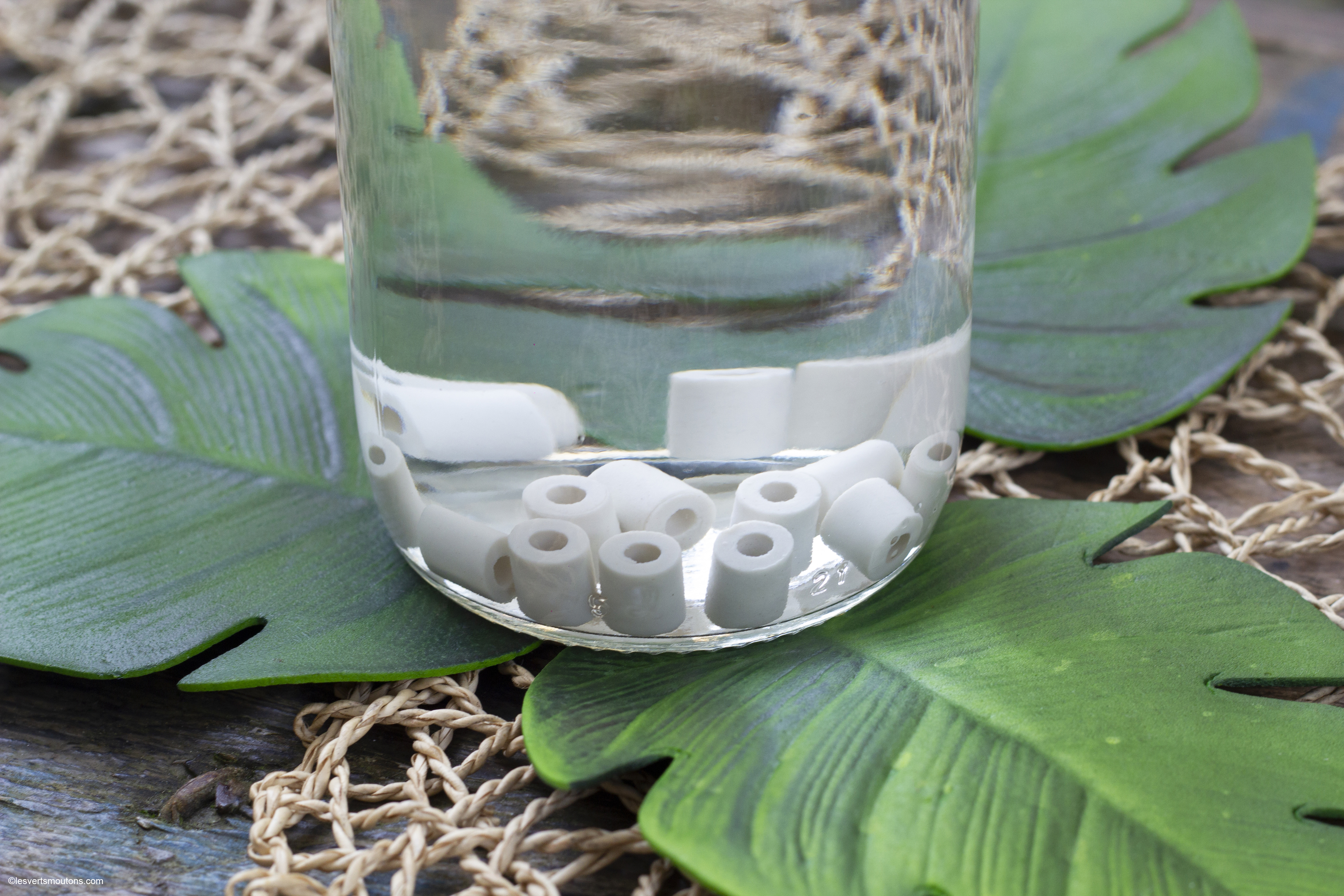 Perles de céramique : retrouver naturellement le goût de l'eau de source
