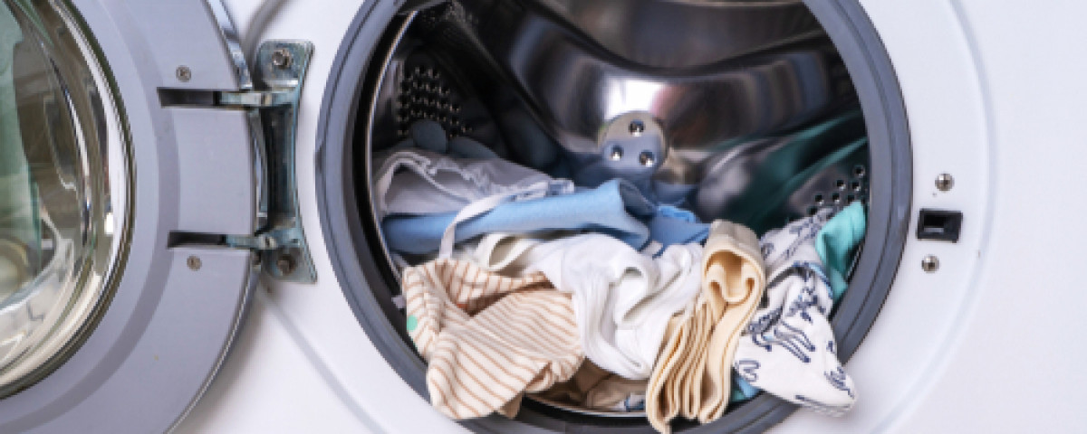 En France, les machines à laver devront être équipées de filtres à  microplastiques d'ici 2025